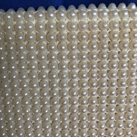 Vintage pearl clutch style evening bag - Picture 4 of 4